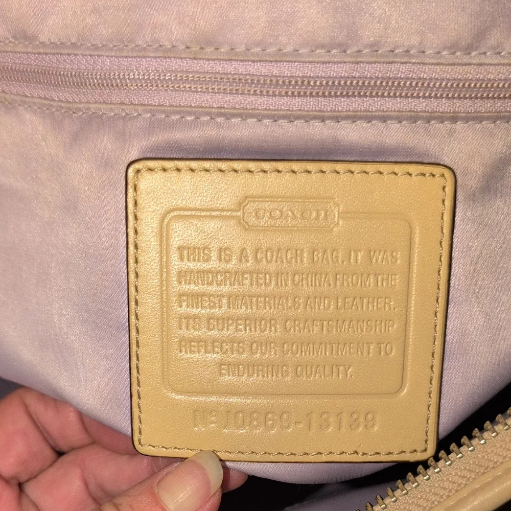 2009 Coach  Kristen Tan Signature C Shoulder Bag 13129 - Picture 9 of 16